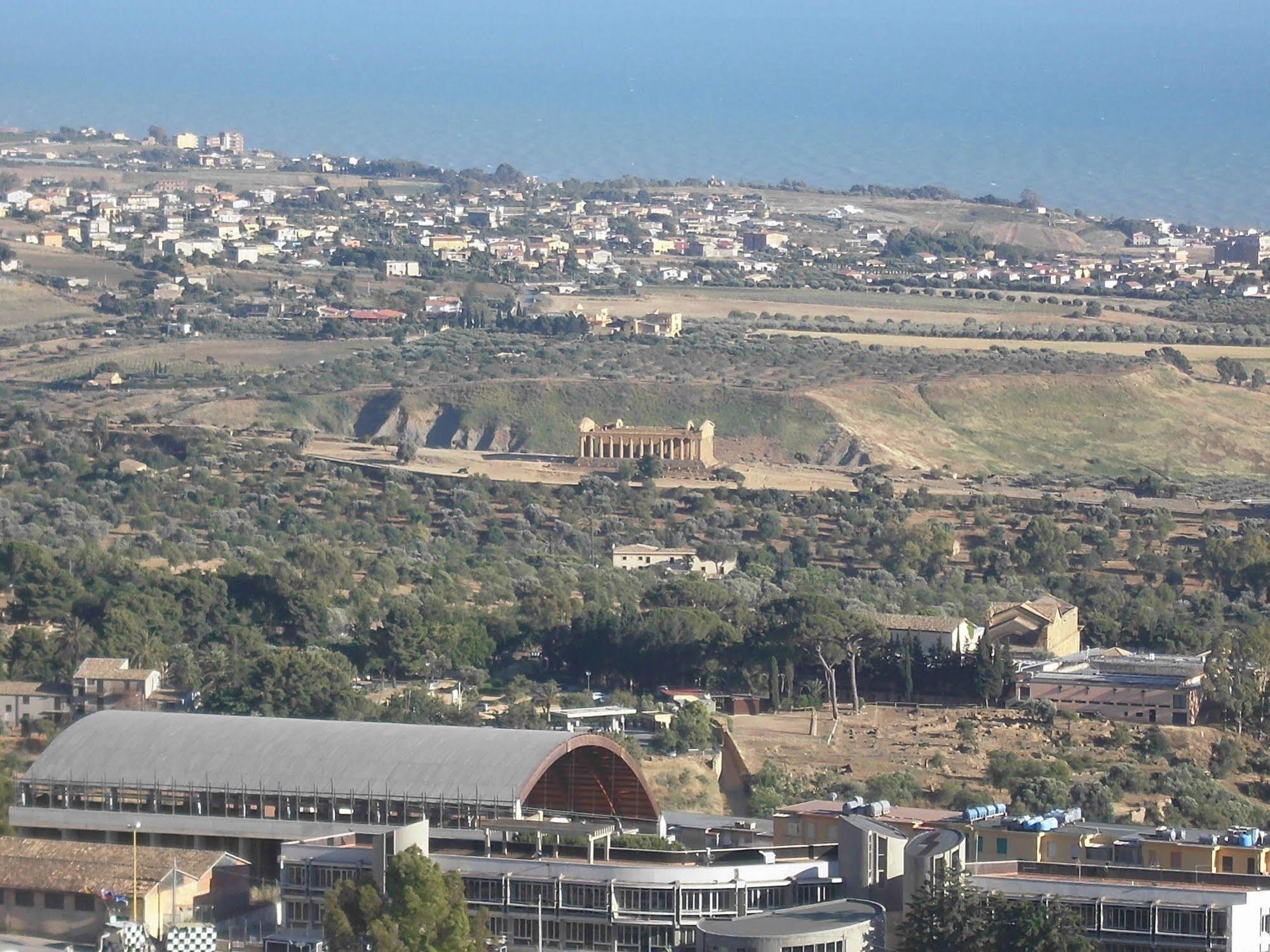 B&B Le 4 Stagioni Sul Viale, Belvedere Di Agrigento Exterior photo